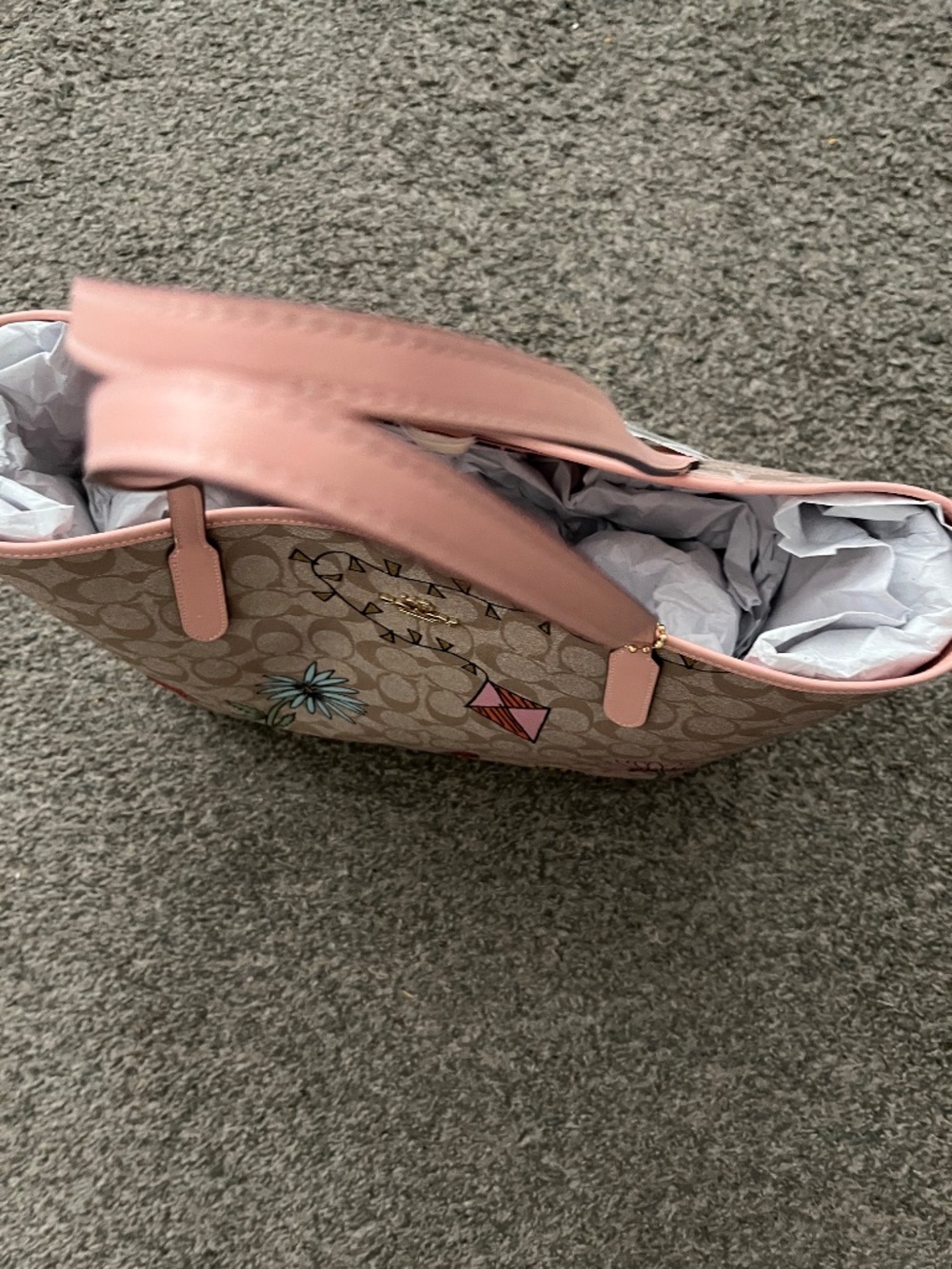 NWT Observed by Us COACH outlet LARGE CITY TOTE - Picture 3 of 5